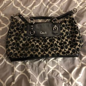 Black genuine coach purse ✨